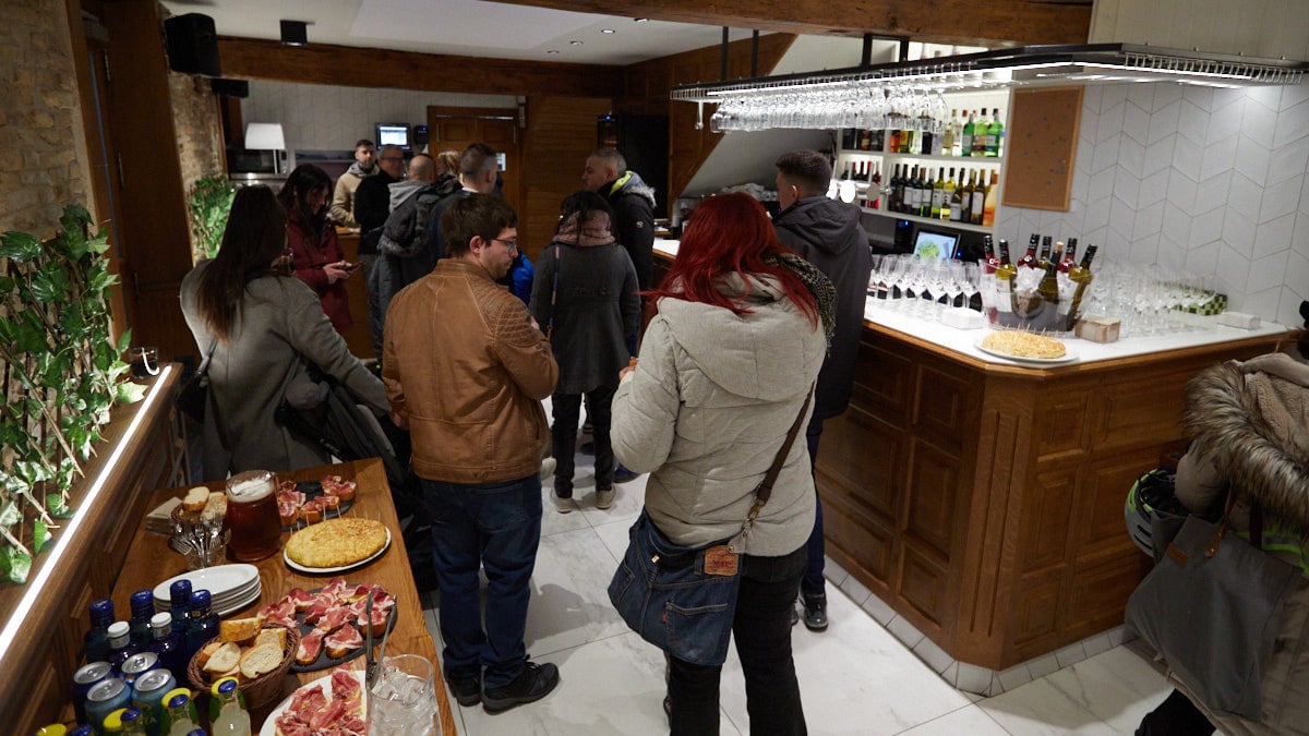 Casa Paco, en el Rincón de San Nicolás 1 de Pamplona. IÑIGO ALZUGARAY