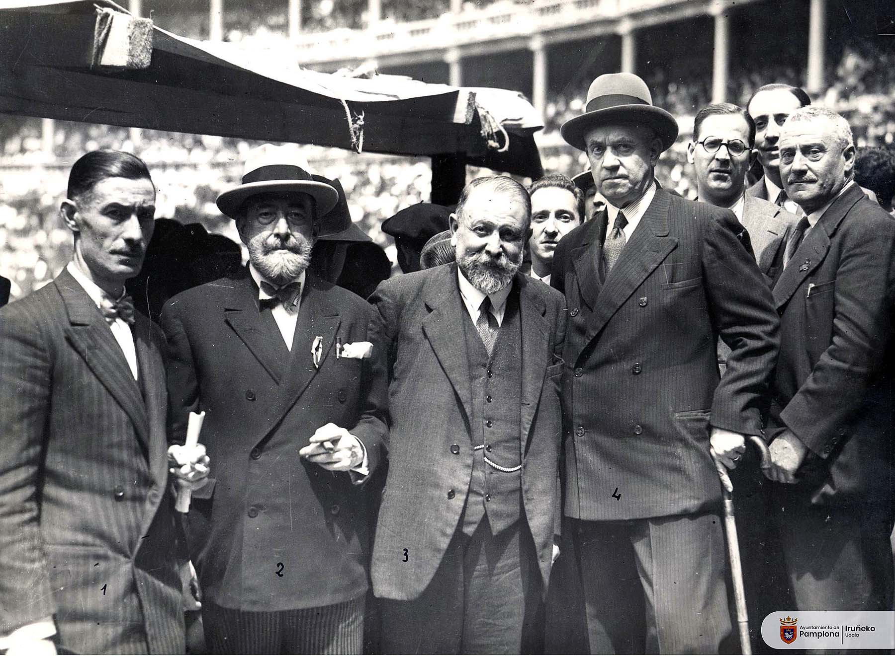 Foto 08 14 06  1931 COLECCIÓN MUNICIPAL Oradores del gran mitin de afirmación católica celebrado en la Archivo Municipal AMP002791.