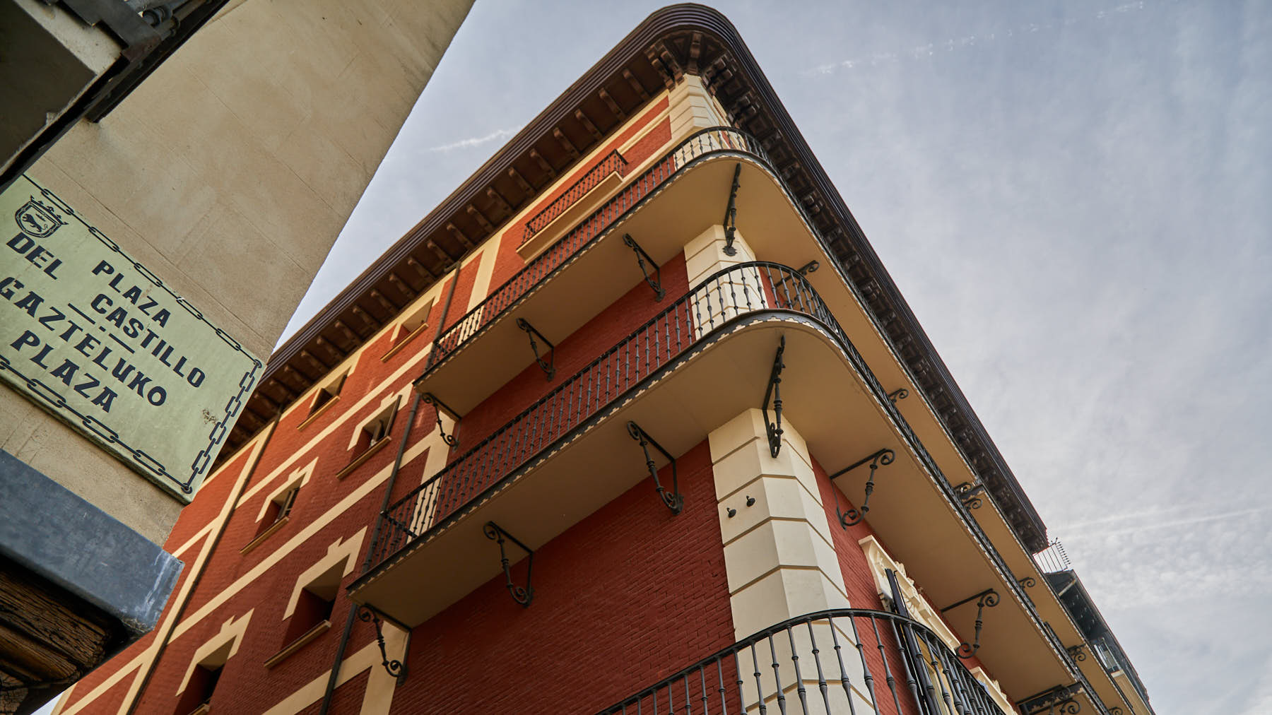Palacio de Goyeneche, en la Plaza del Castillo 7 de Pamplona. IÑIGO ALZUGARAY