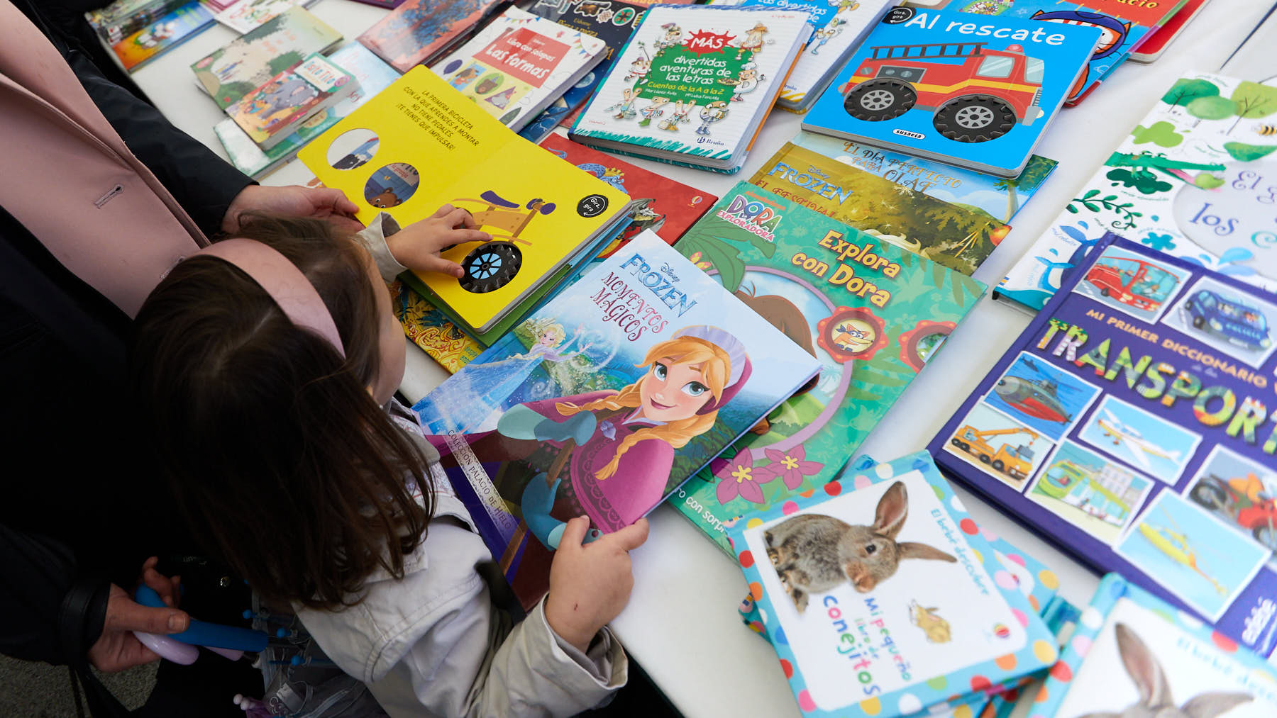 El Ayuntamiento de Arguedas celebró el Día Internacional del Libro impulsando la lectura infantil