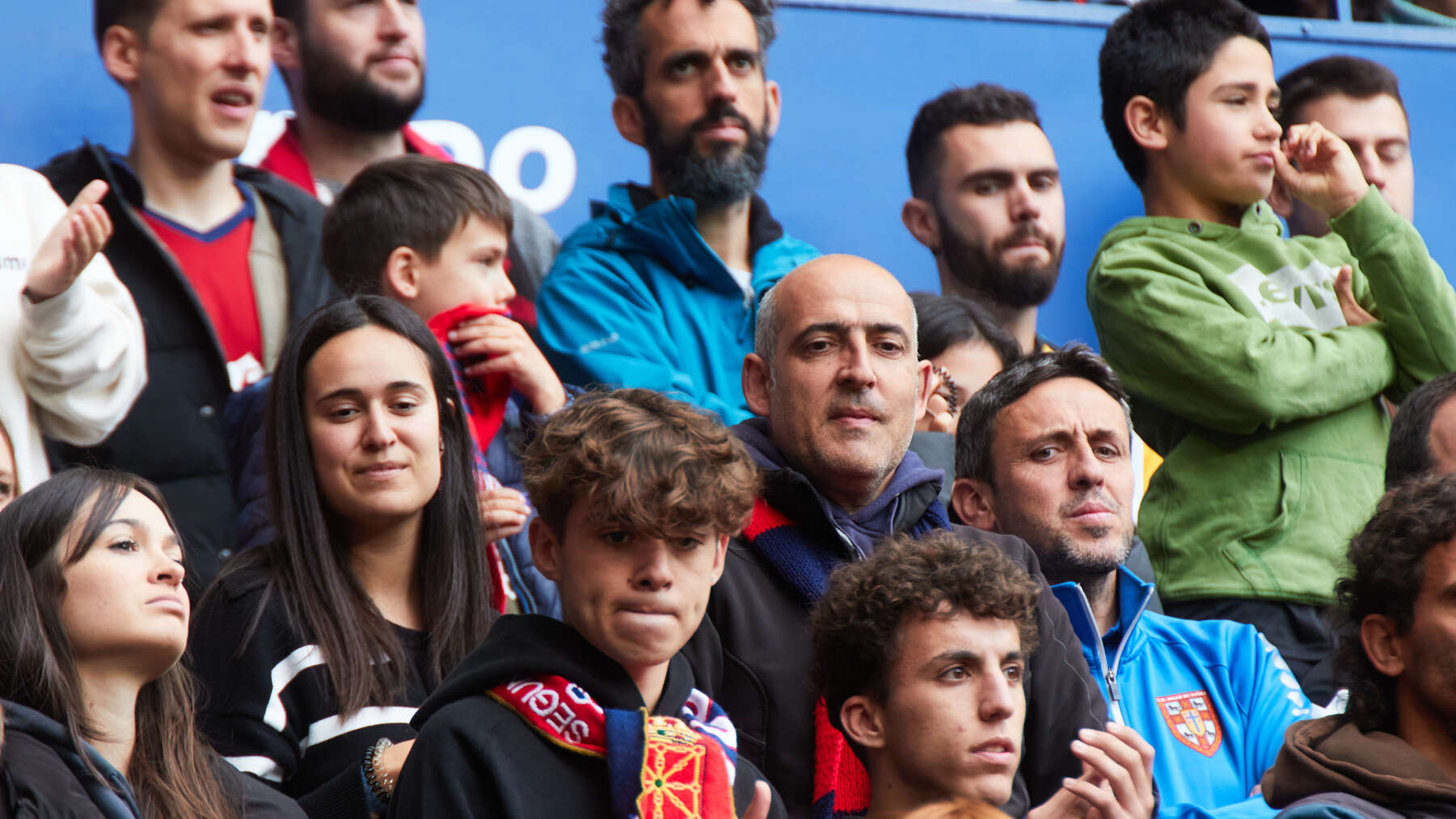 La grada del estadio de El Sadar durante el partido de la Liga Santander entre CA Osasuna y UD Almería disputado en Pamplona. IÑIGO ALZUGARAY
