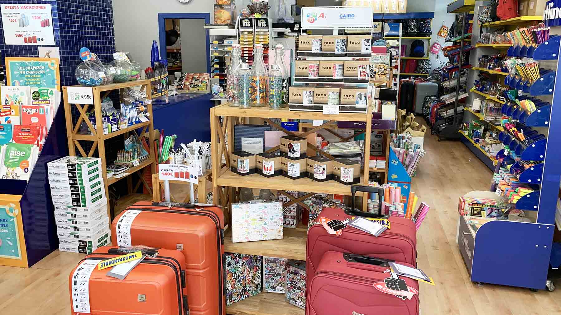 Interior de la papelería Cairo de Pamplona. Navarra.com