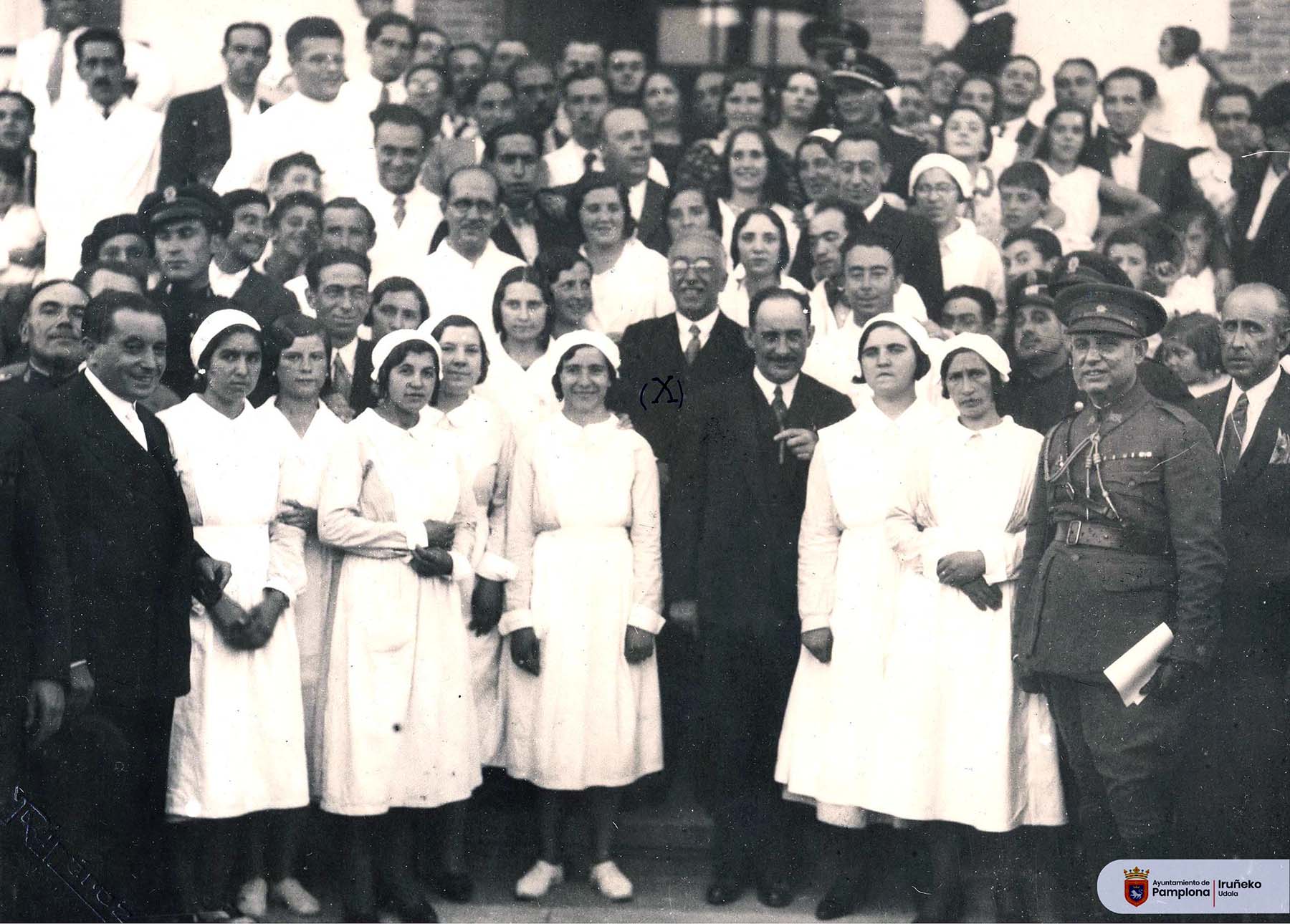 Foto 08. Visita al hospital del presidente de la II República el 16 de septiembre de 1932 (Foto Benito Rupérez, Colección Municipal, Archivo Municipal AMP002433)