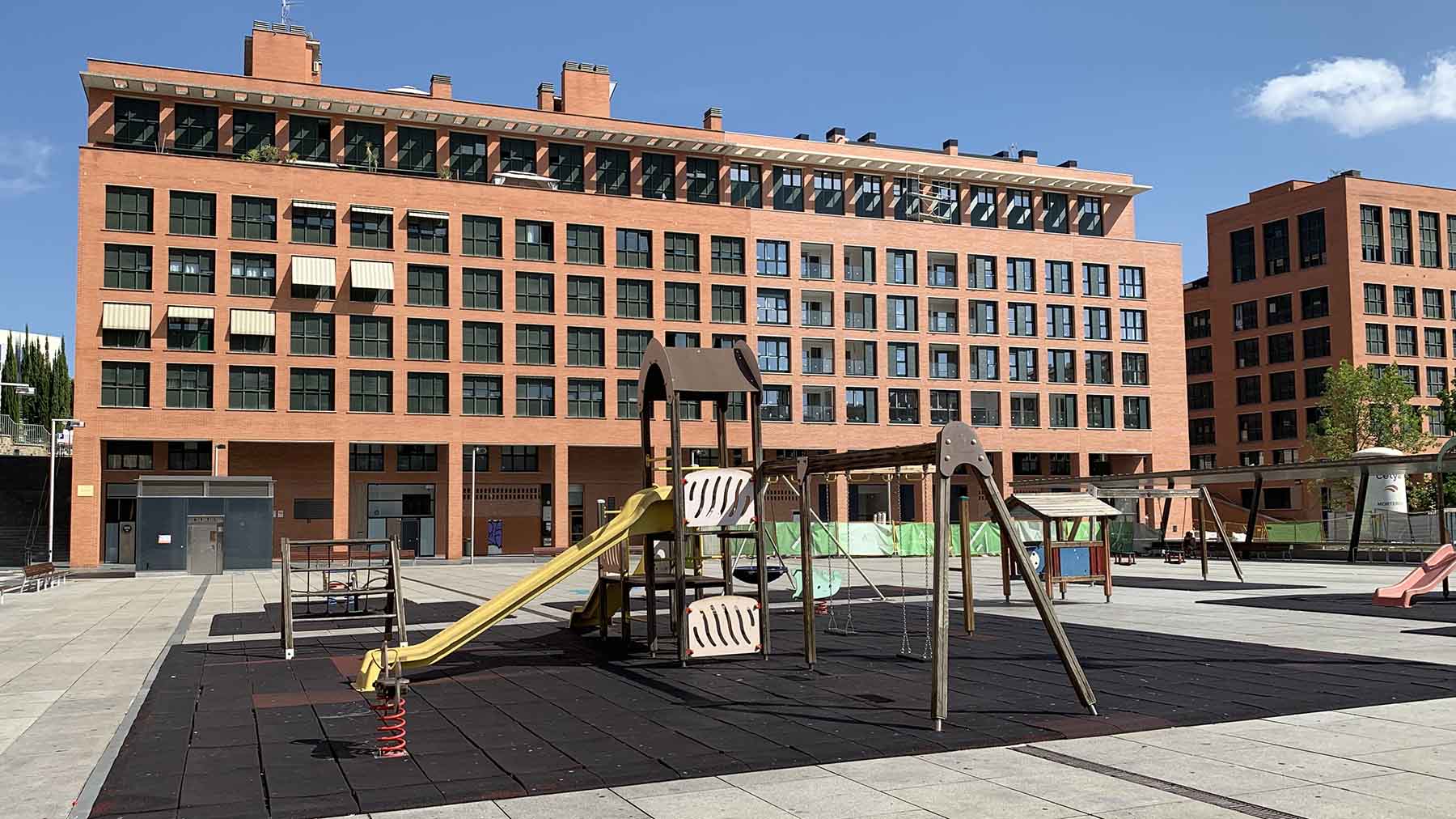 La Plaza Felisa Munárriz en el barrio de la Milagrosa de Pamplona. Navarra.com