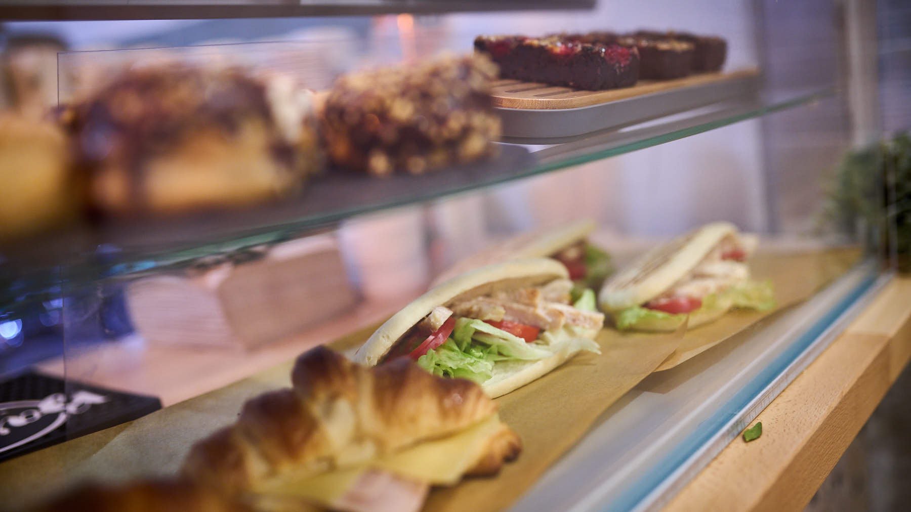 Café Cortau, nueva cafetería en la calle Mercaderes 14. PABLO LASAOSA