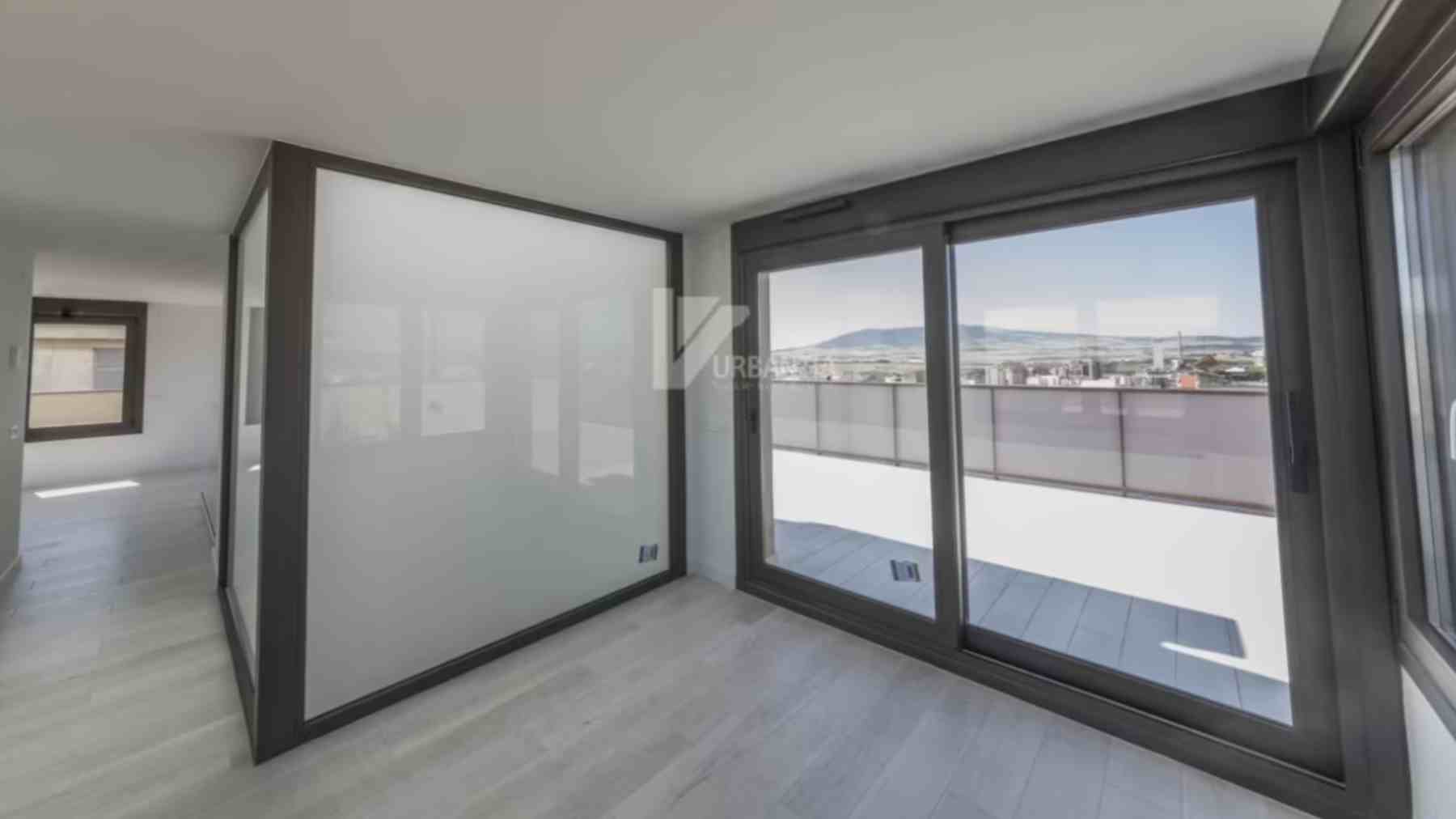 Dúplex a la venta en pleno centro de Pamplona. URBANTIA