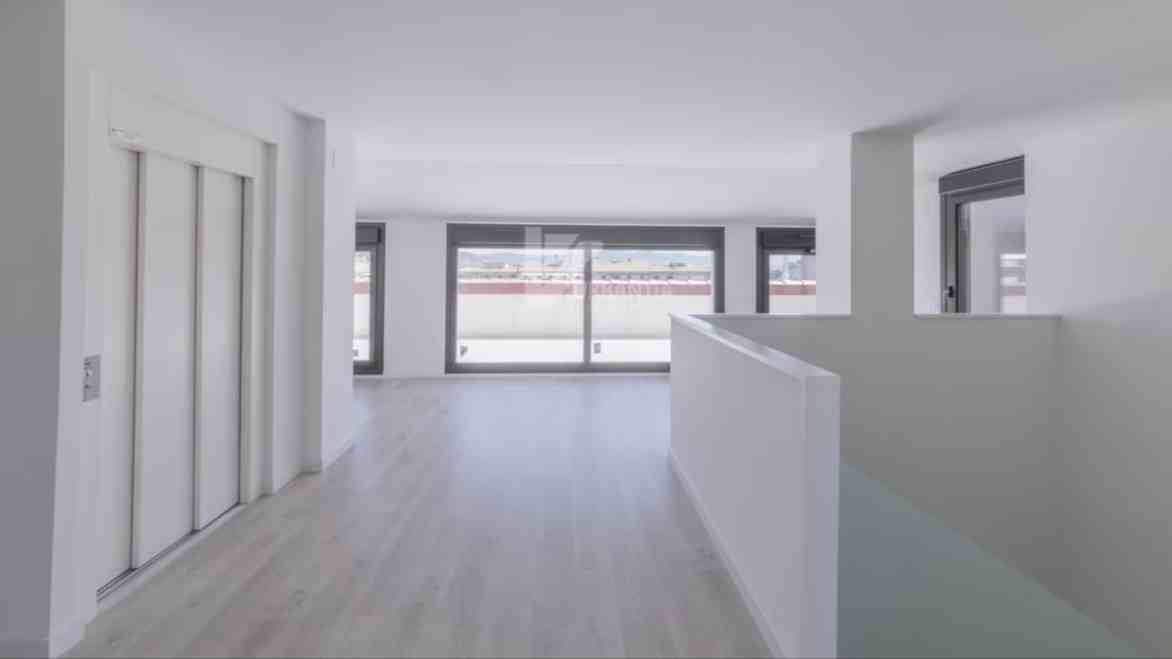 Dúplex a la venta en pleno centro de Pamplona. URBANTIA