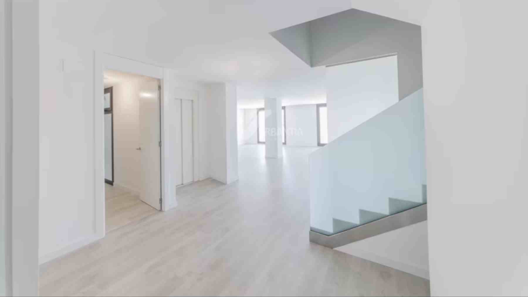 Dúplex a la venta en pleno centro de Pamplona. URBANTIA