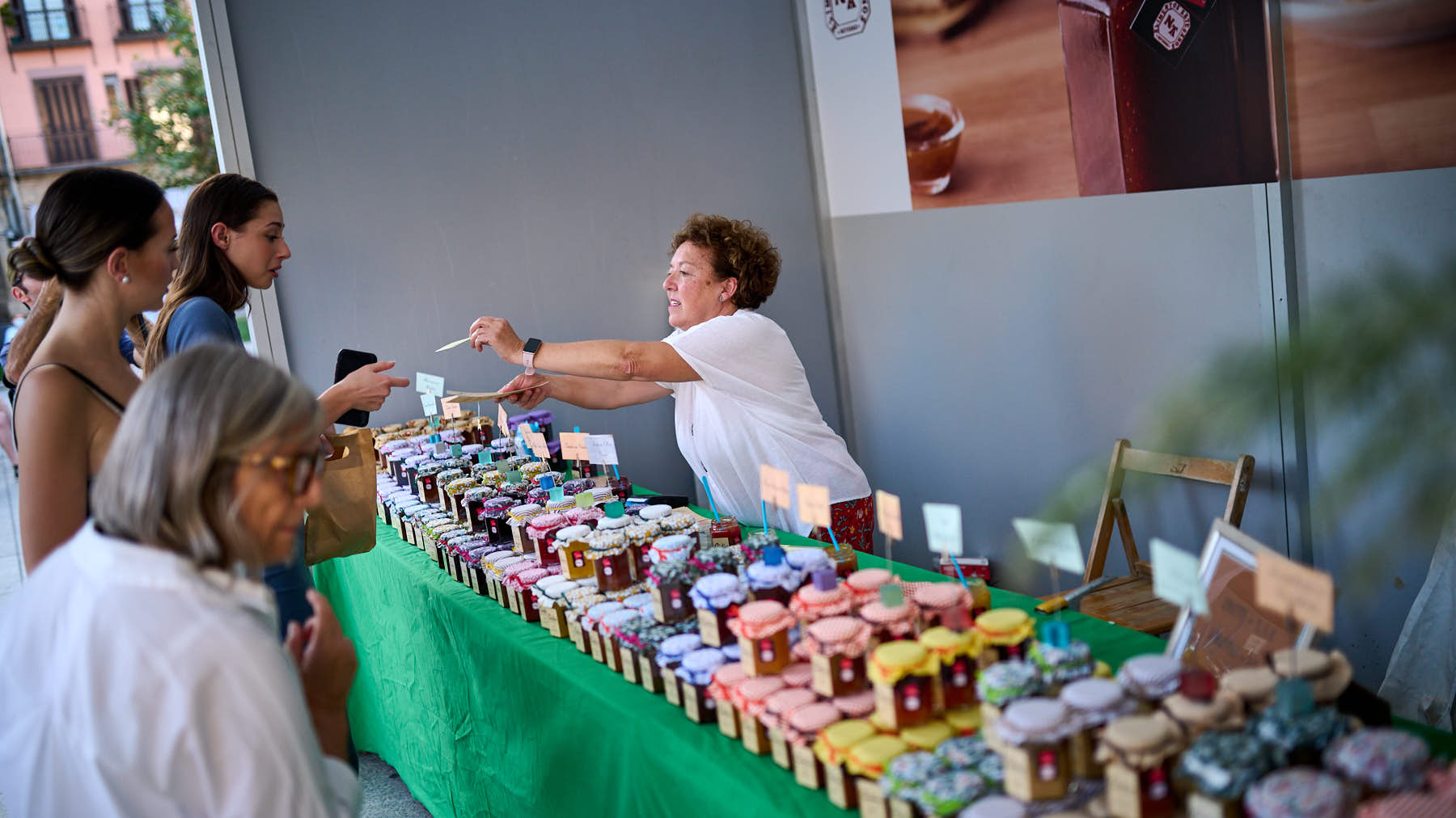 Producto Local Las mermeladas y golosinas encandilan en Pamplona a los visitantes de ...