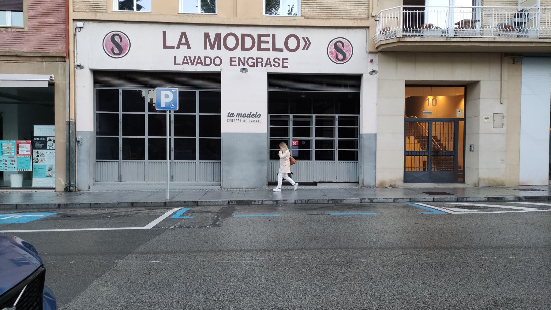 Cervecería La Modelo en la calle Aoiz del Segundo Ensanche de Pamplona. NAVARRA.COM