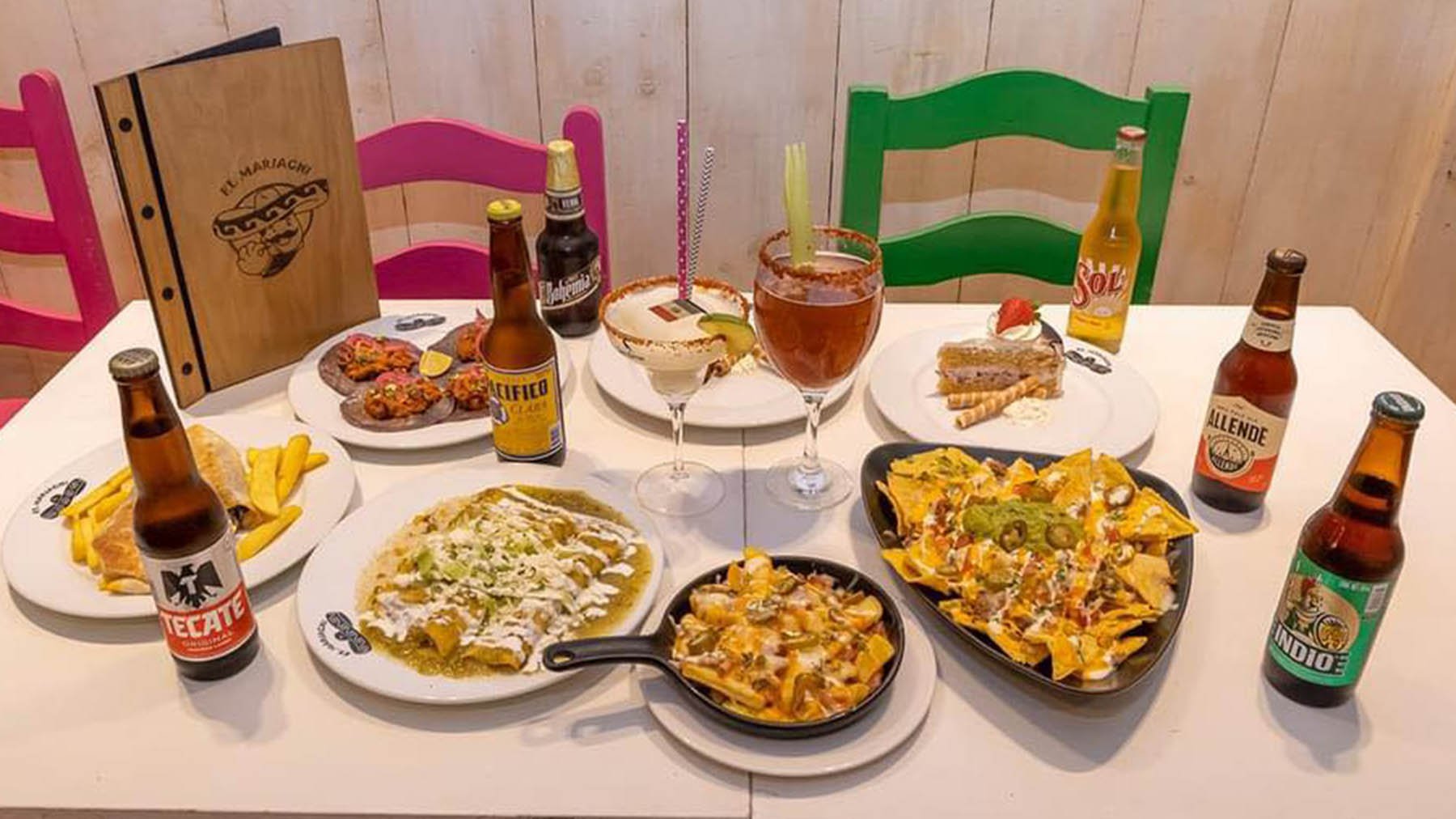 Comida mexicana elaborada en la taquería El Mariachi de Pamplona. Facebook.