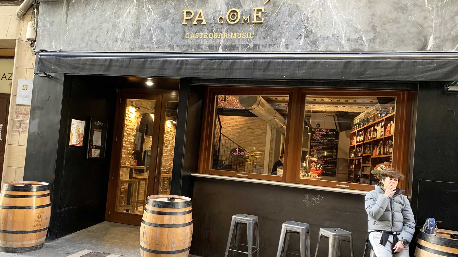 Fachada del bar Pa Comé en pamplona. Navarra.com