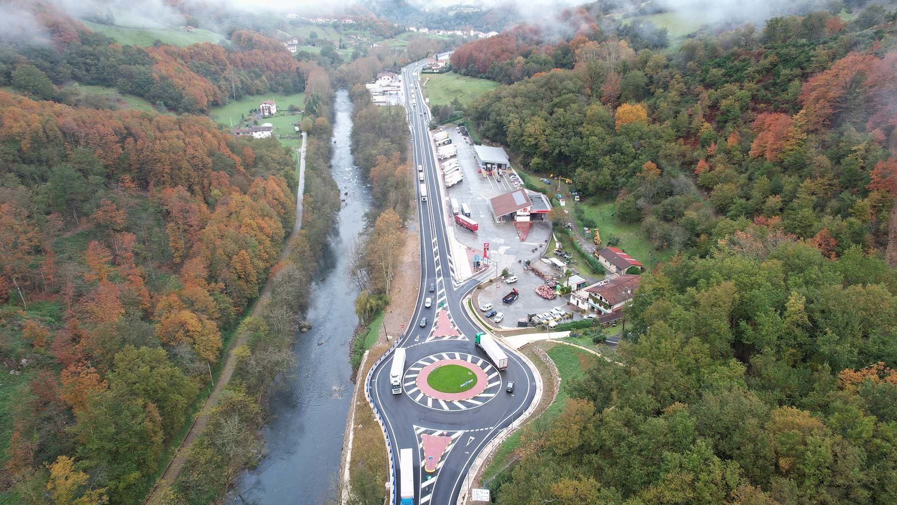 Imagen de la N-121-A a la altura de la ITV.