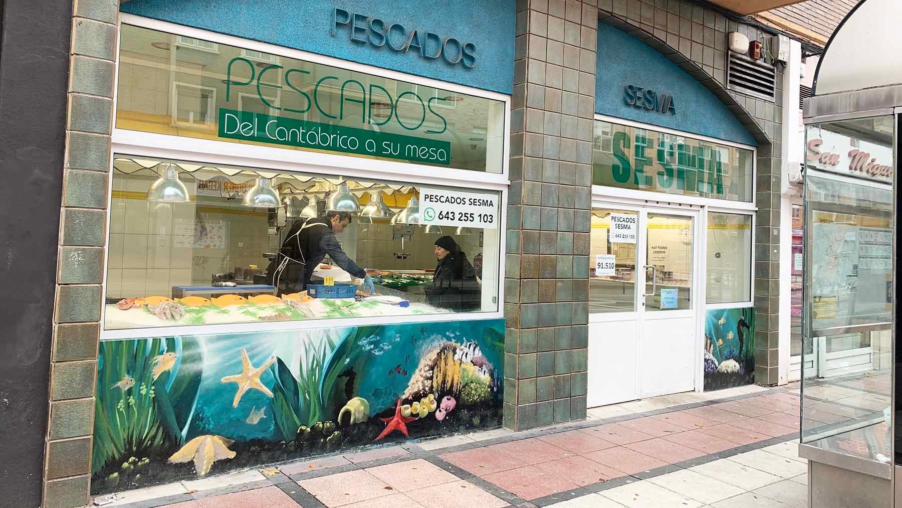La pescadería Sesma está en la avenida Marcelo Celayeta 30 de Pamplona. Navarra.com