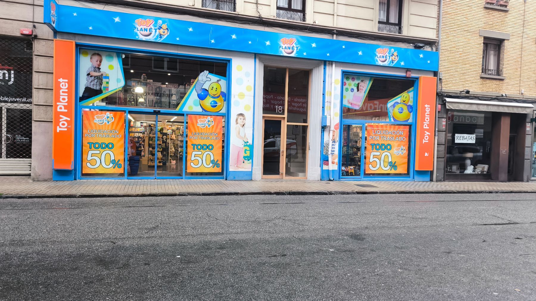 La tienda Toy Planet de Pamplona se traslada de local y tiene grandes descuentos