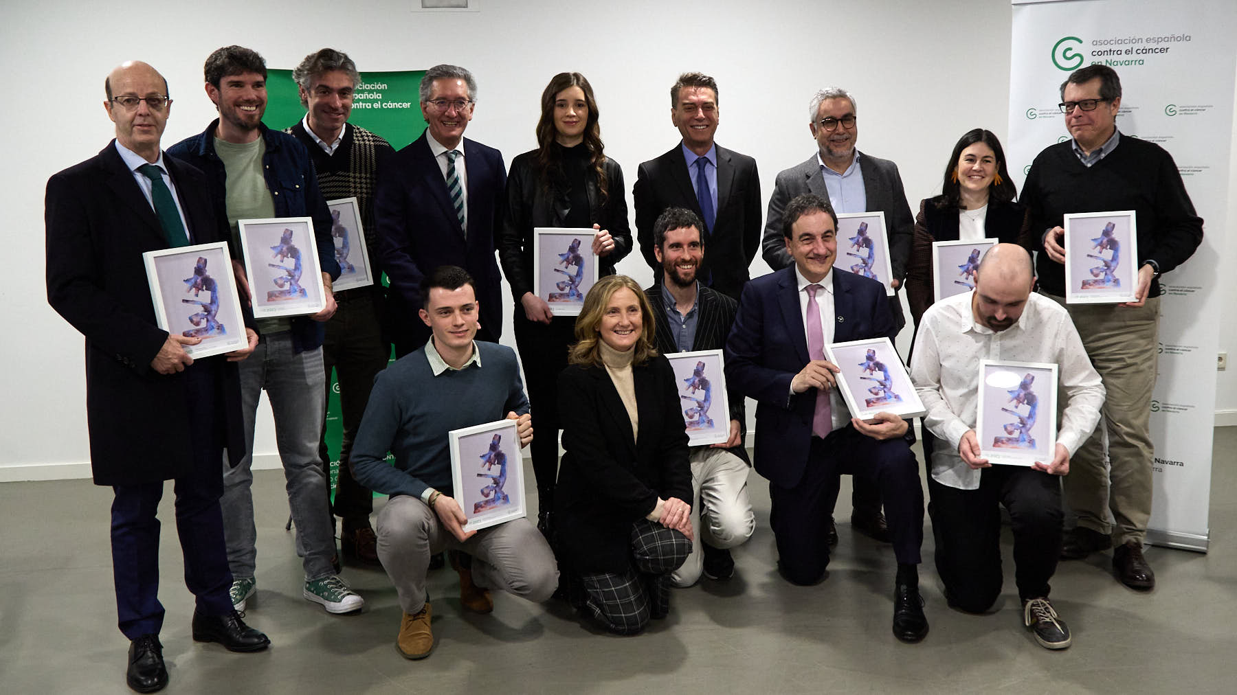 La Asociación Española contra el Cáncer en Navarra presenta las Ayudas Asociación Española contra el Cáncer 2023 adjudicadas en la Comunidad foral y entrega un reconocimiento por su labor y su trayectoria profesional al Doctor Jesús San Miguel (Cáncer Center Clínica Universidad de Navarra). IÑIGO ALZUGARAY