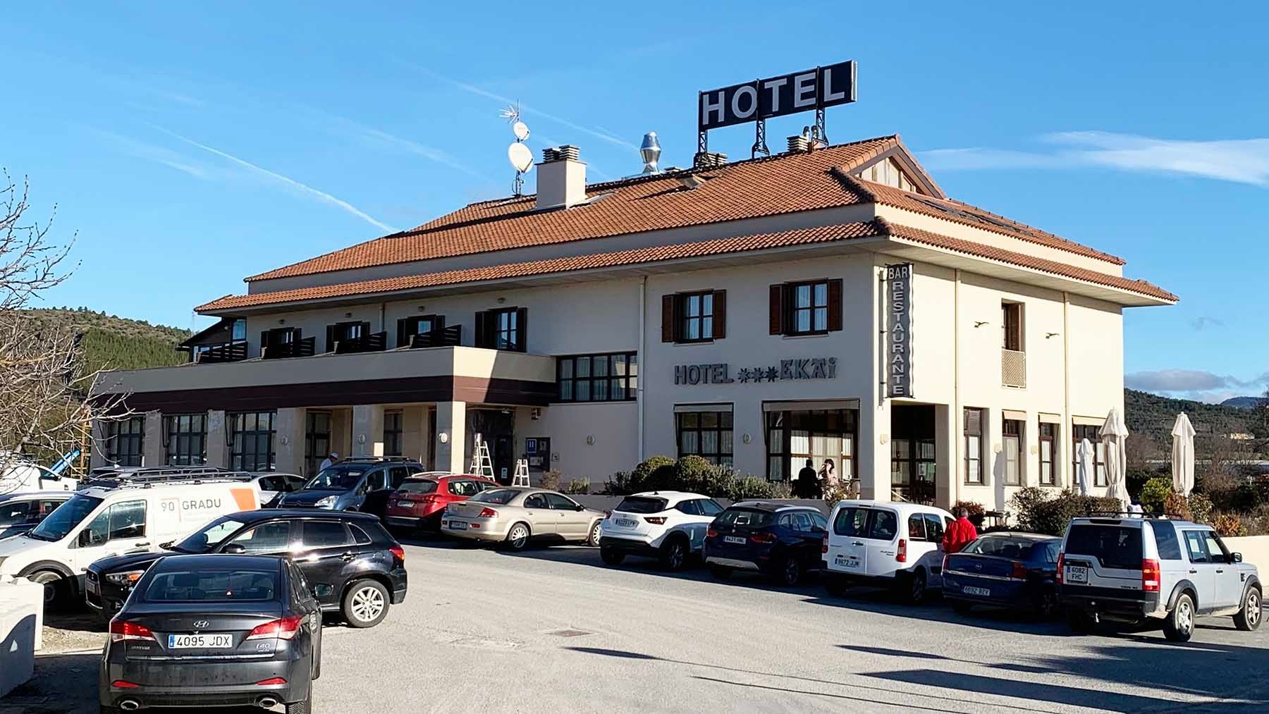 Hotel restaurante Ekay en la localidad navarra de Ecay de Lónguida. Navarra.com