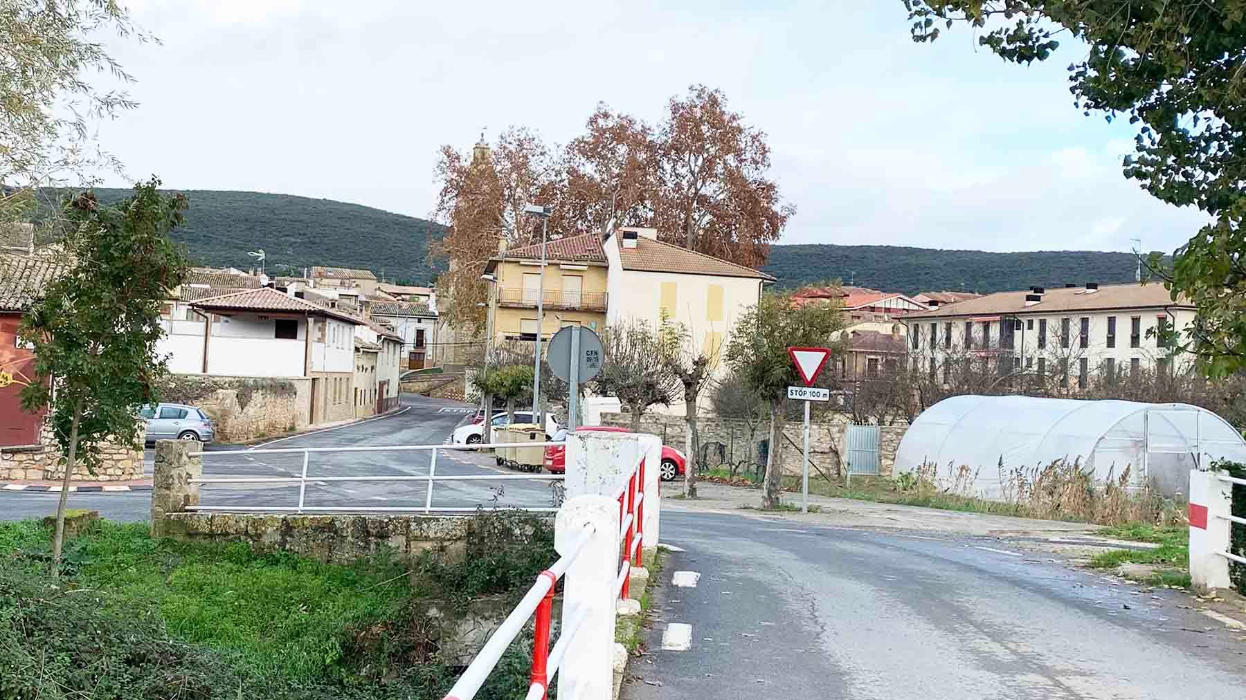 Puente sobre el río Ega en la localidad de Murieta. Navarra.com