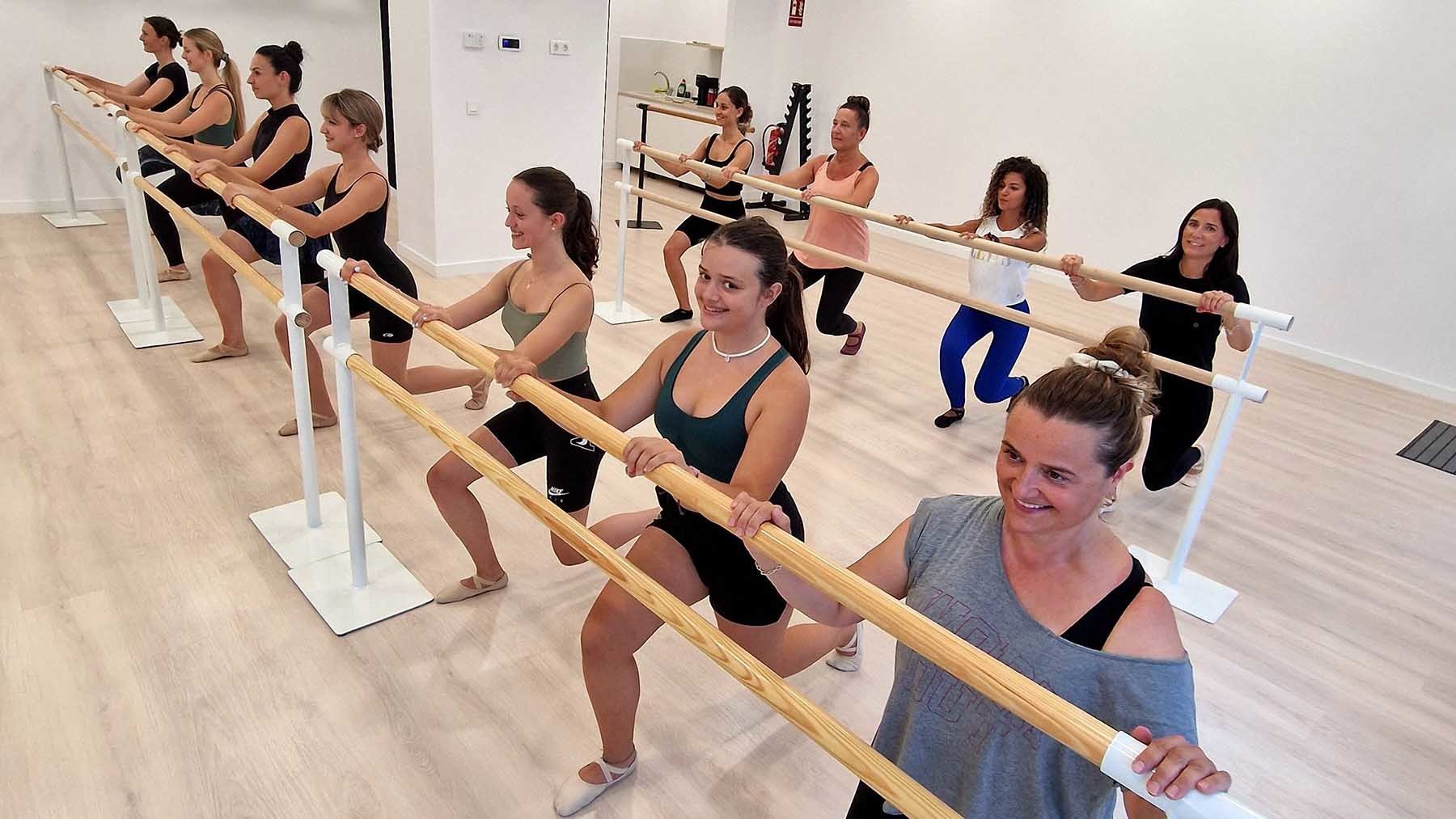 Alumnas en el estudio de danza y pilates de Leticia Pérez. CEDIDA