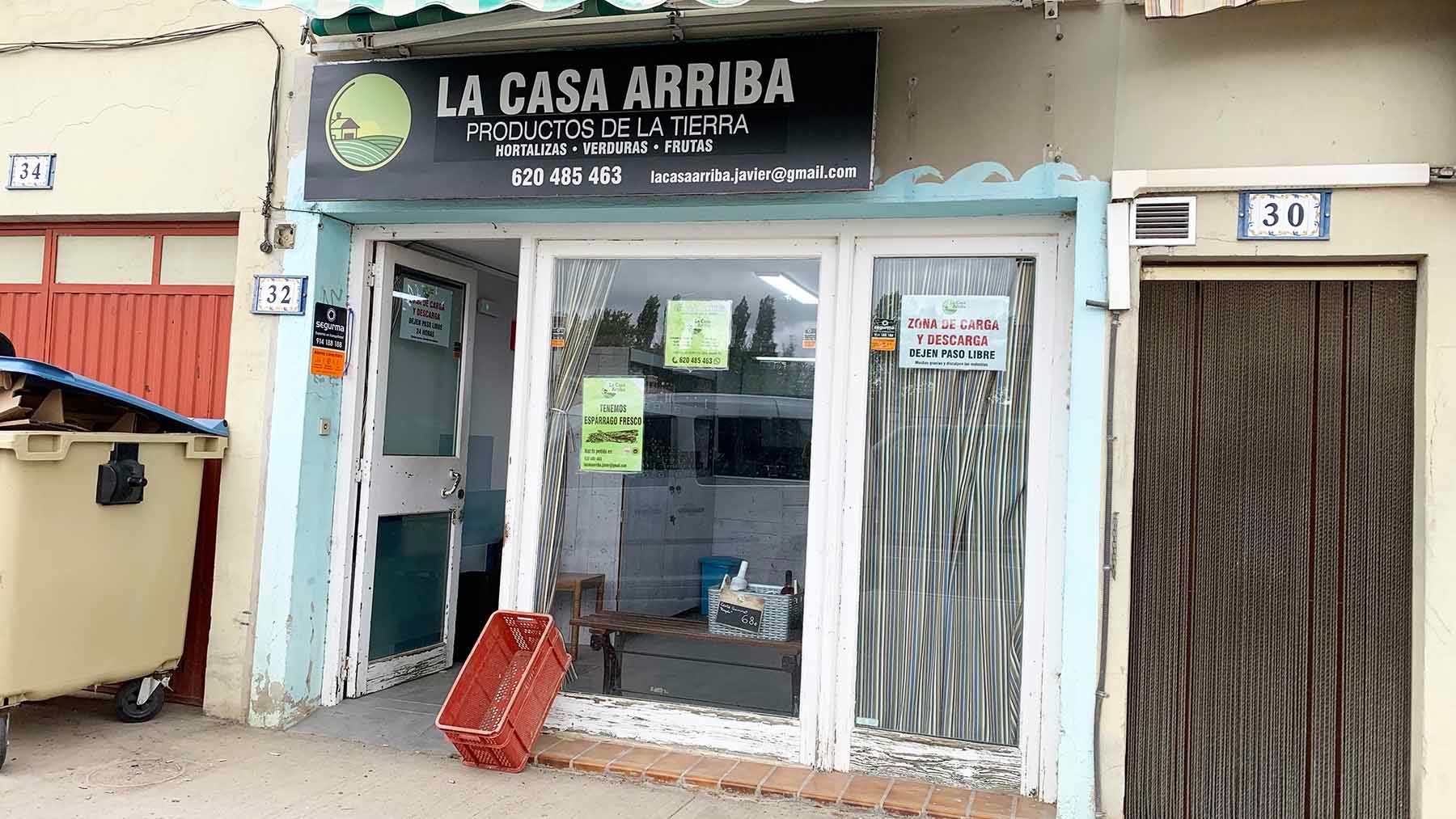 Fachada de la tienda 'La Casa Arriba' en la localidad de Murieta. Navarra.com