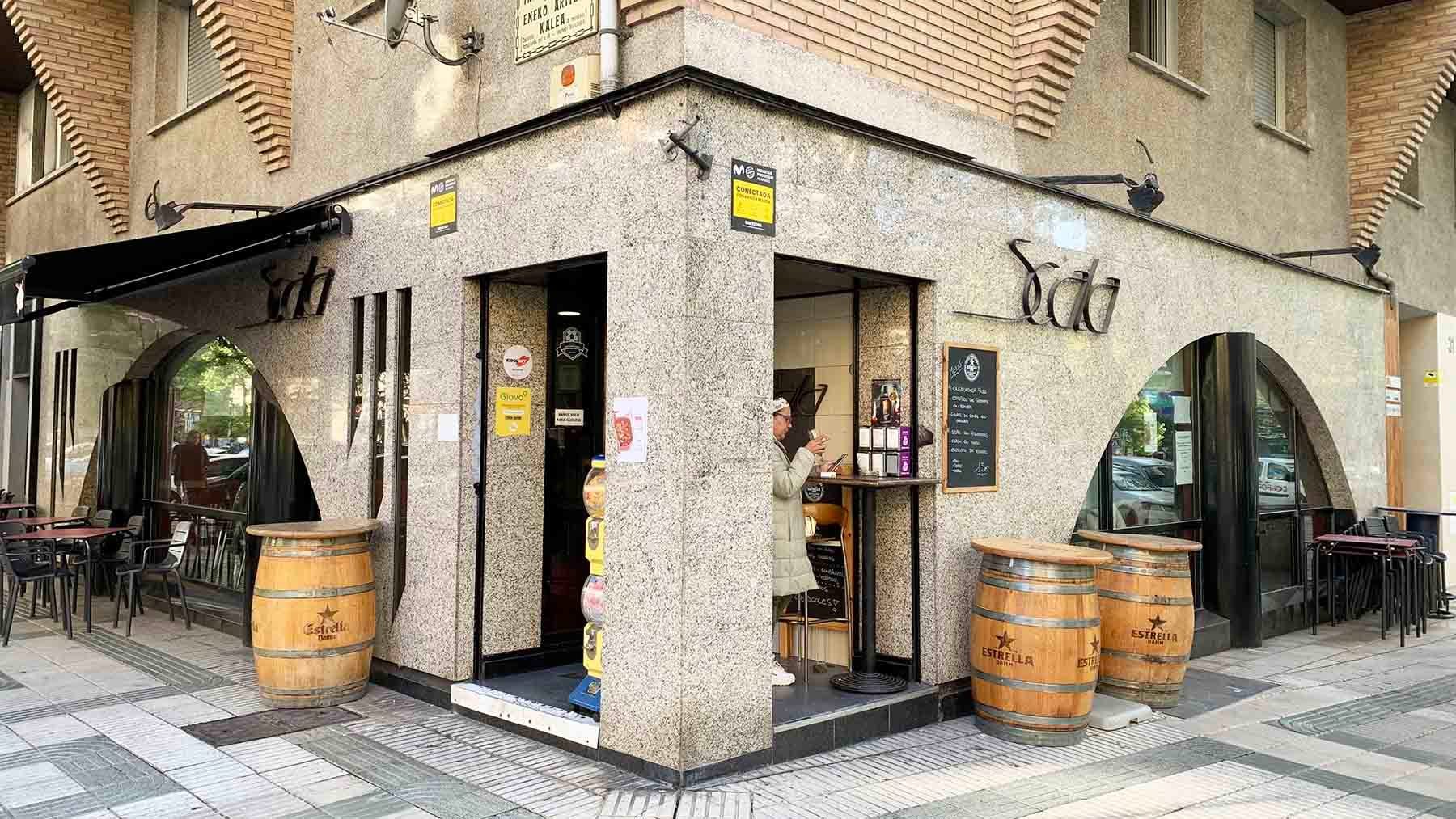 El conocido bar de Pamplona que cierra con una clara advertencia: “No os vais a librar de nosotras”