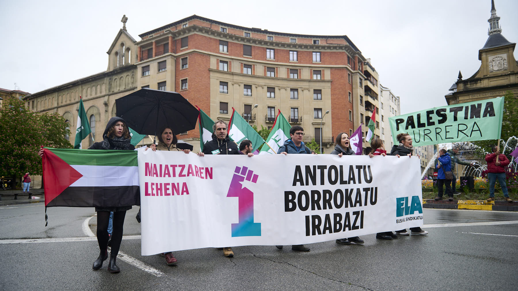 Más nacionalismo que sindicalismo en las manifestaciones de LAB y ELA en Navarra