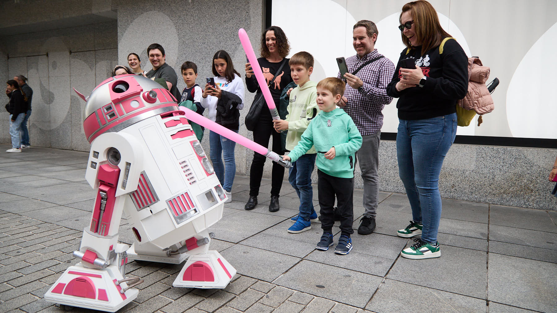 Darth Vader y las tropas imperiales toman Pamplona para luchar contra el cáncer infantil