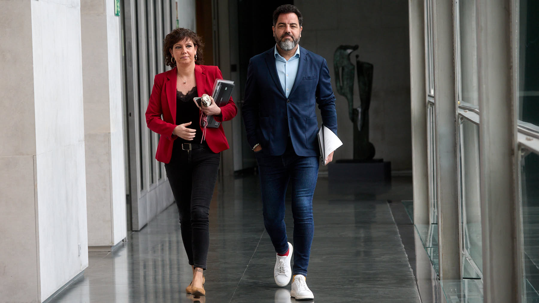 El PSOE avala el acoso y los insultos a Vox en Navarra y se niega a condenarlos