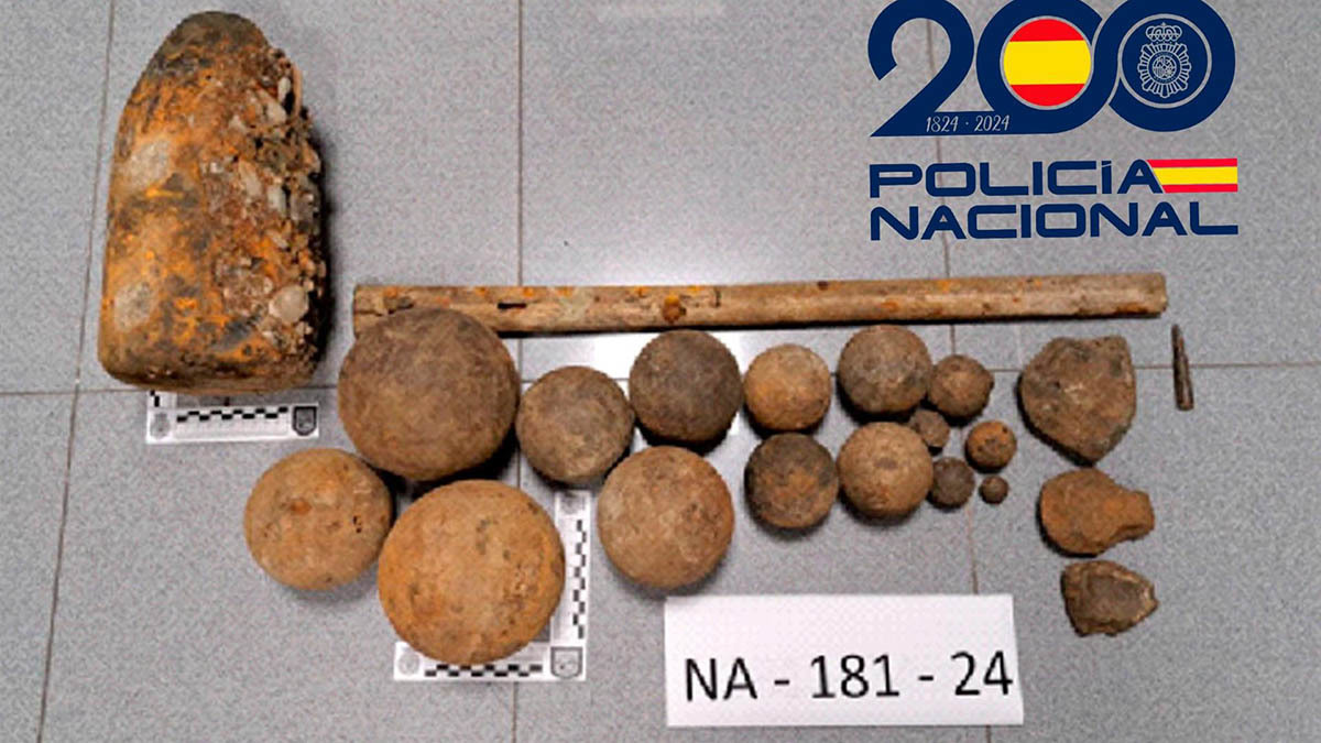 Encuentran en el río Arga en Pamplona artefactos militares 
