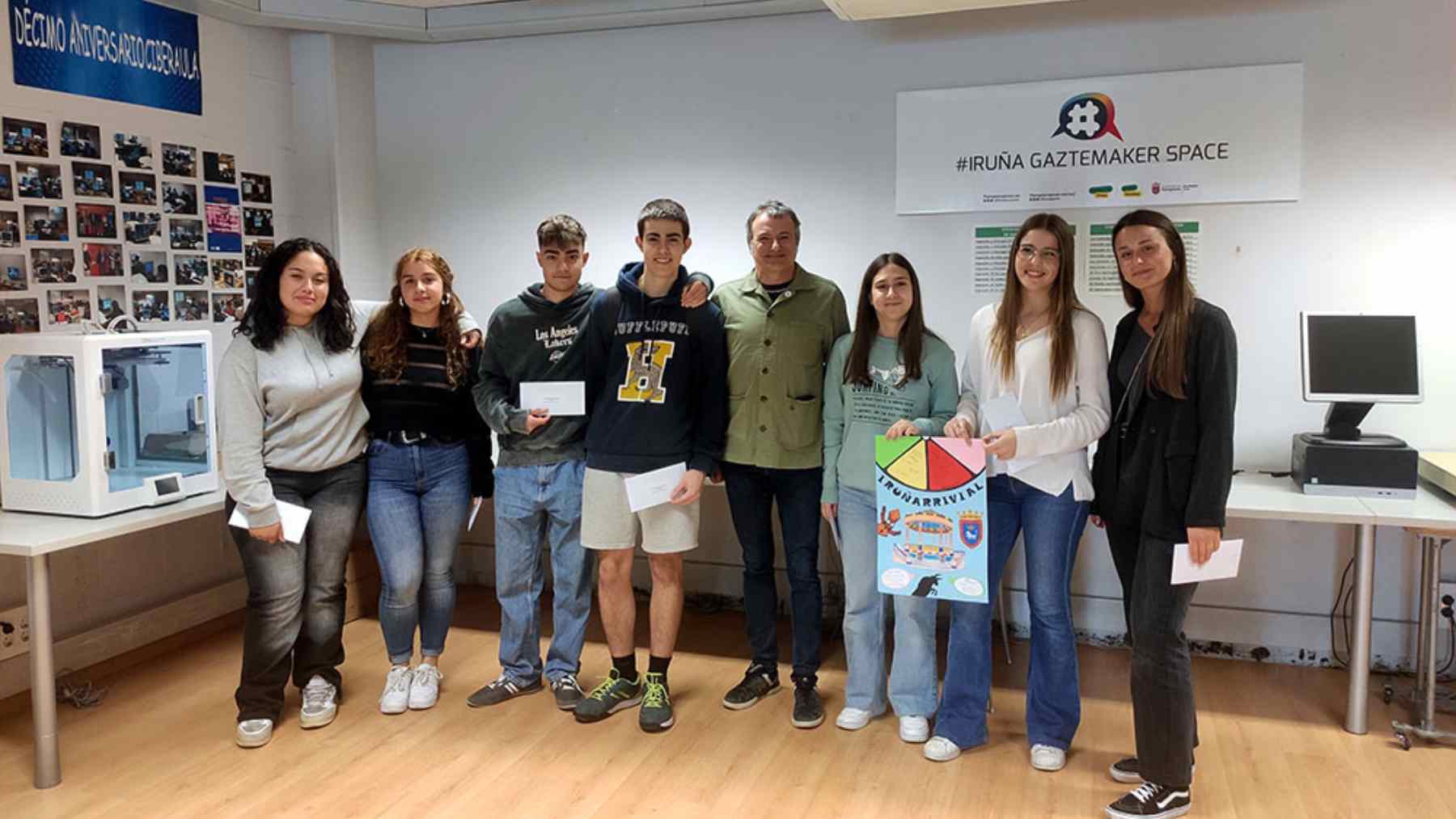 Estos son los jóvenes que más saben sobre Pamplona: los ganadores del 'Iruñarrivial' 2024