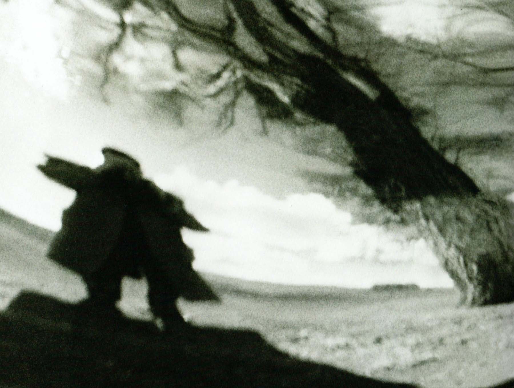 Foto 03. Vértigo Ca 1960. Todo indica que es un autorretrato y que el título, al ser Cejuela aficionado al cine, responde a una alegoría del film de Alfred Hitchcock. (Foto Javier Cejuela, cortesía de la familia)