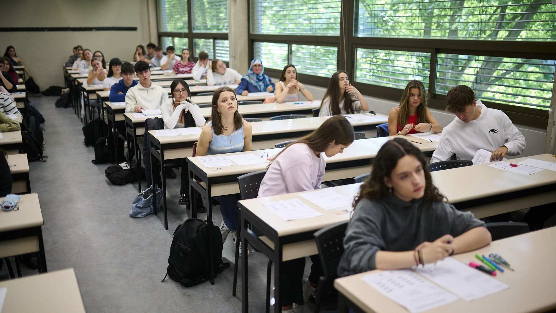 La beca para jóvenes de Navarra que paga 100 euros por cada sobresaliente logrado