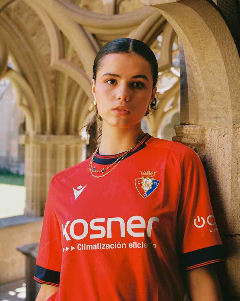 La nueva camiseta de Osasuna para la temporada 2024/2025. OSASUNA