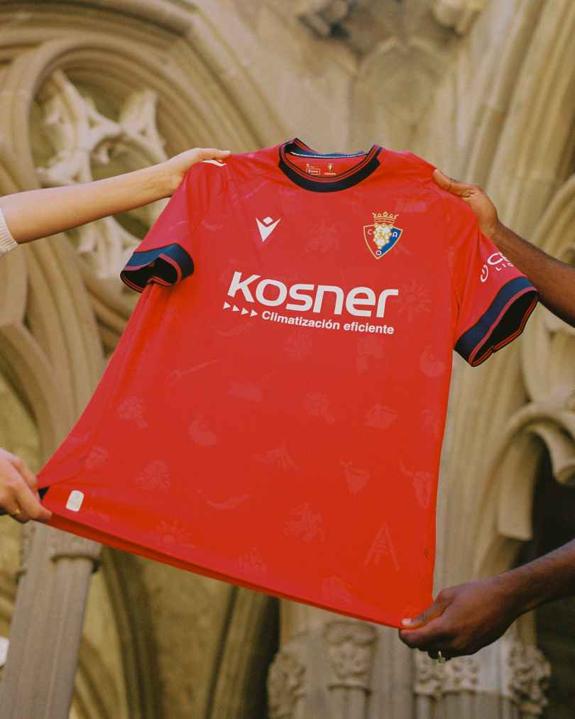 La nueva camiseta de Osasuna para la temporada 2024/2025. OSASUNA