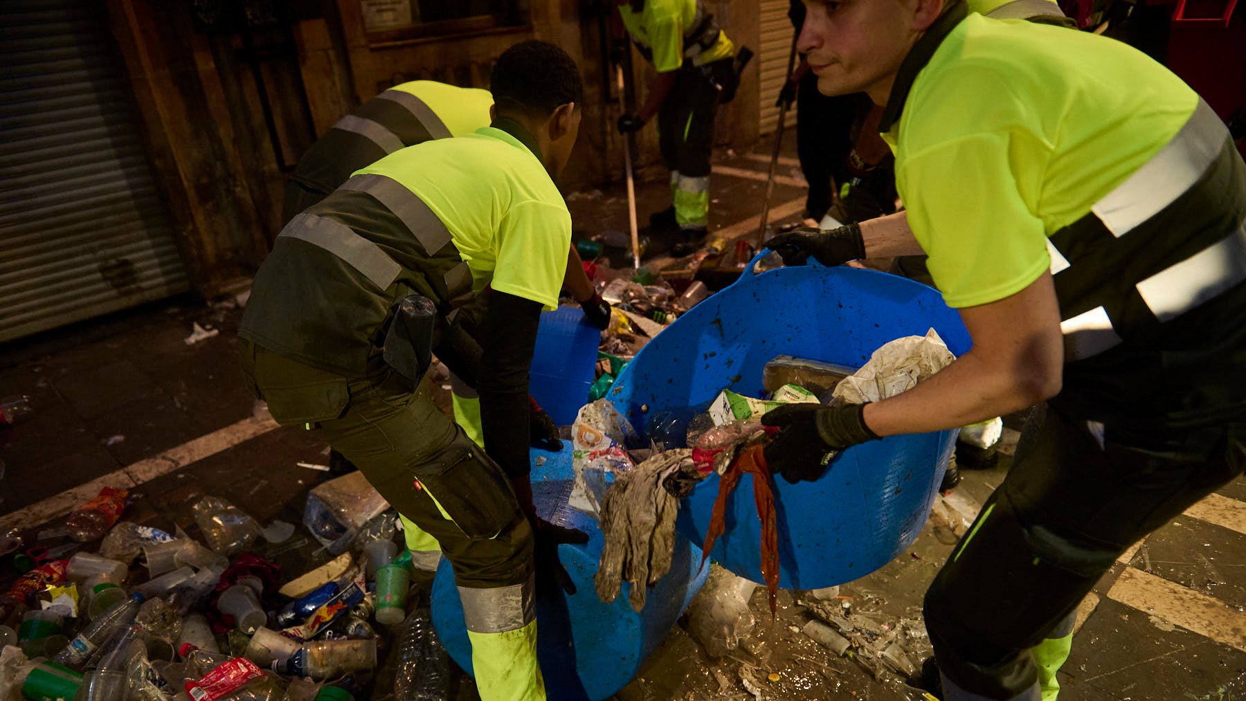 Asirón adjudica la limpieza de Pamplona para los próximos 8 años y una auténtica millonada