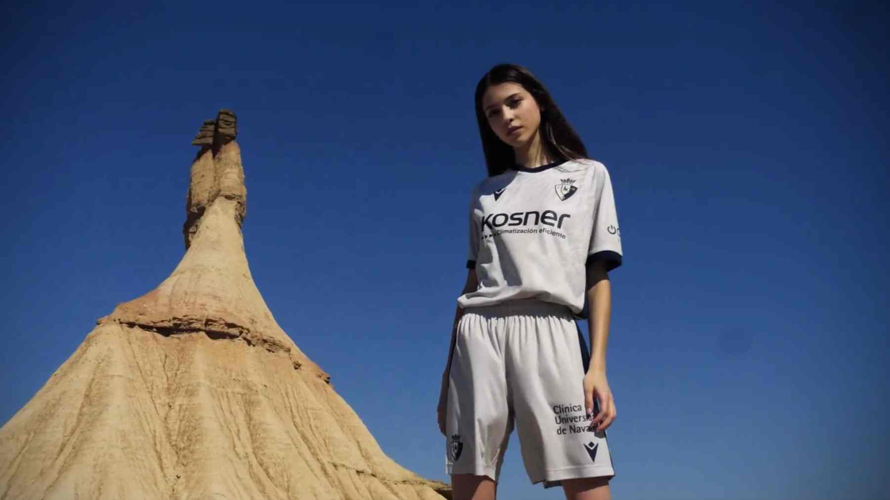 La segunda camiseta de Osasuna para la temporada 2024/2025 será blanca. OSASUNA