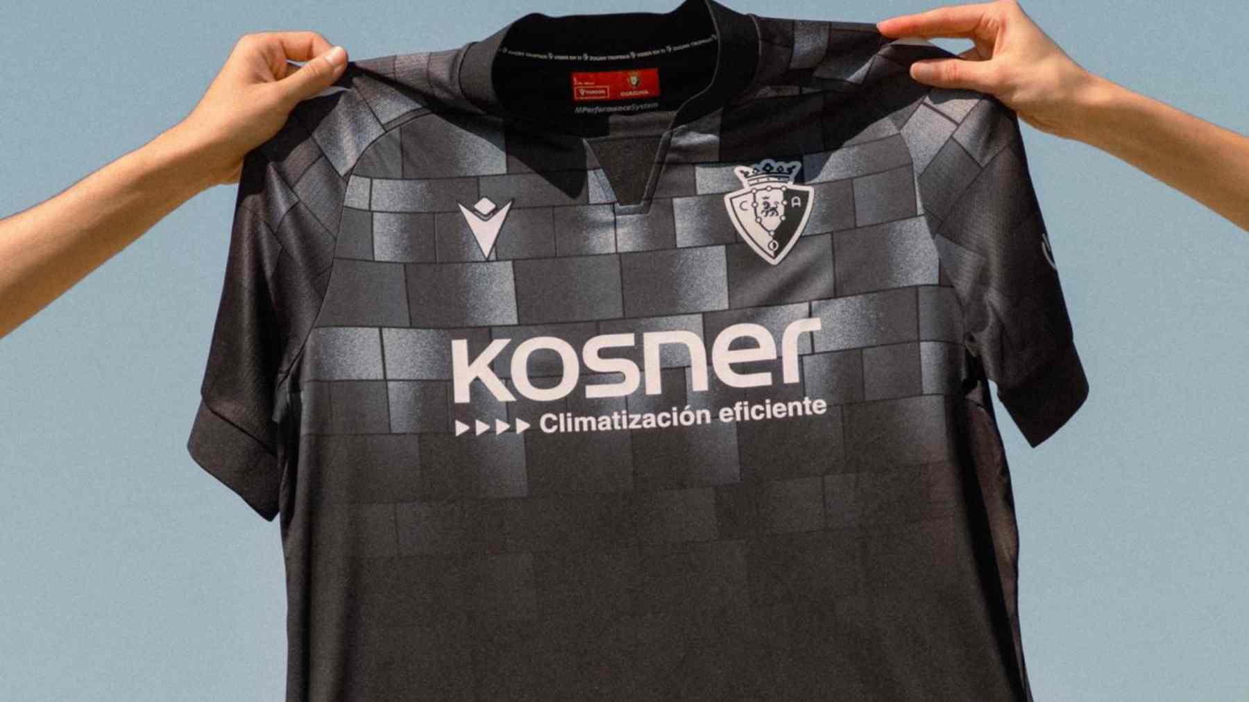 Tercera equipación de Osasuna para la temporada 24/25. OSASUNA