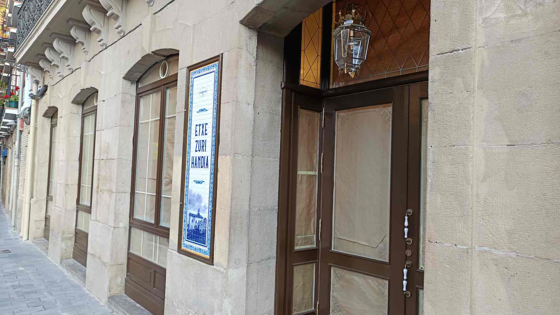 Nueva tienda de El Panadero de Eugui, en la calle San Francisco de Pamplona, NAVARRA.COM