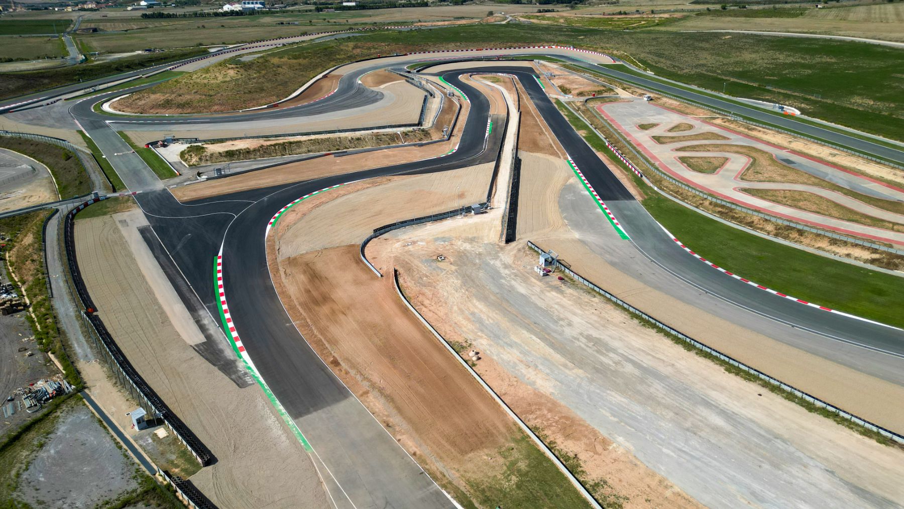 El "Nuevo" Circuito de Navarra reabre tras su remodelación. CEDIDA