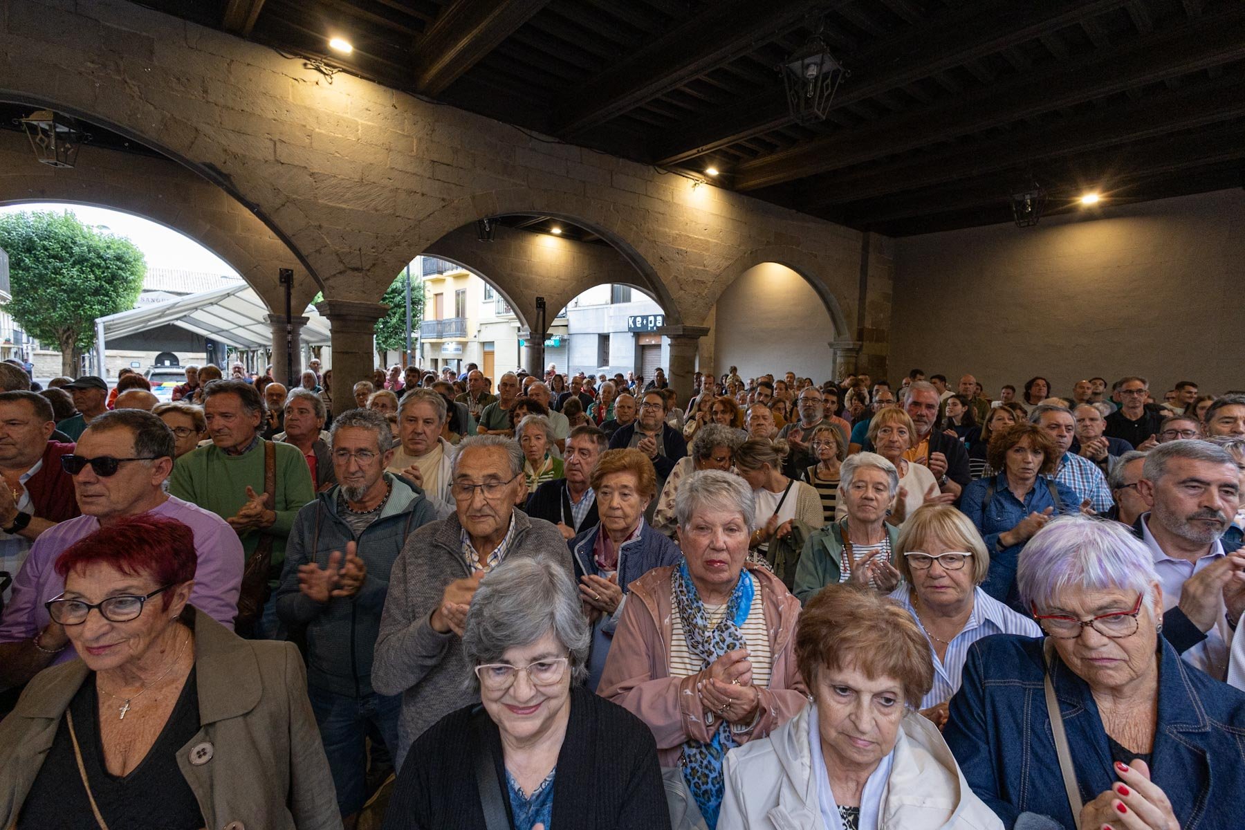 Concentración en Sangüesa para defender la atención primaria en la comarca.. Maite H.Mateo-5