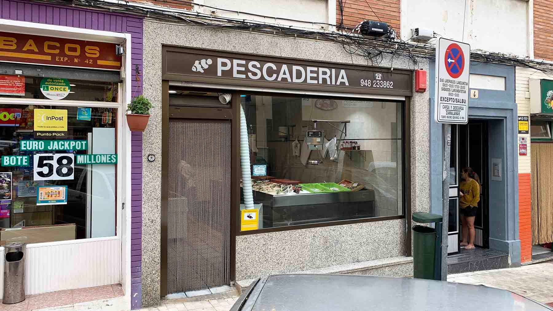 La pescadería de Luisa Piñar en la calle Pico de Ori 4 en Pamplona. Navarra.com