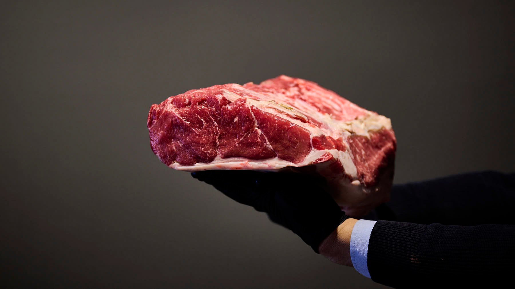 Carnicería Goñi abre un nuevo establecimiento en la calle María Lacunza 8 del Soto de Lezkairu. PABLO LASAOSA