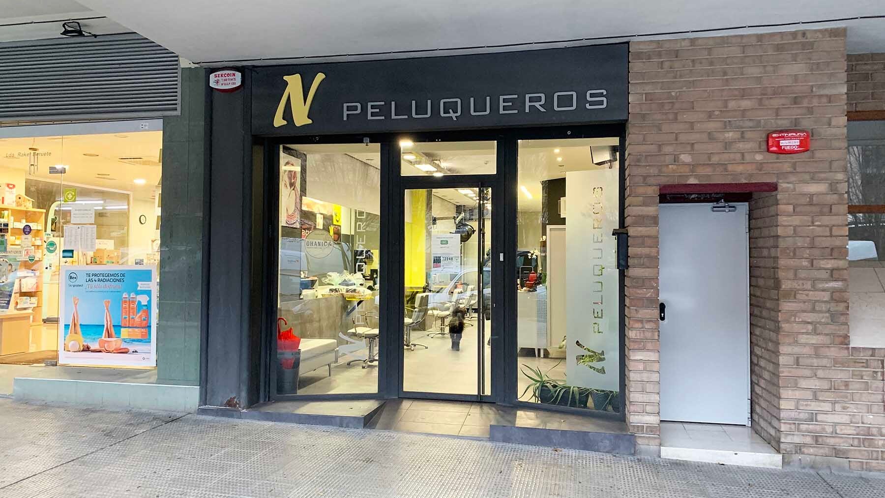 N Peluquería en la calle Ezpondoa 11 de Burlada. Navarra.com