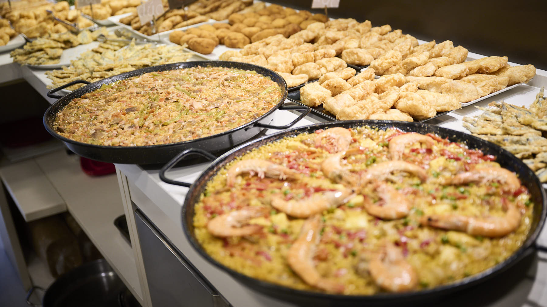 Establecimiento de comida para llevar Comidas Dúo en la calle del Pintor Basiano, 12. PABLO LASAOSA