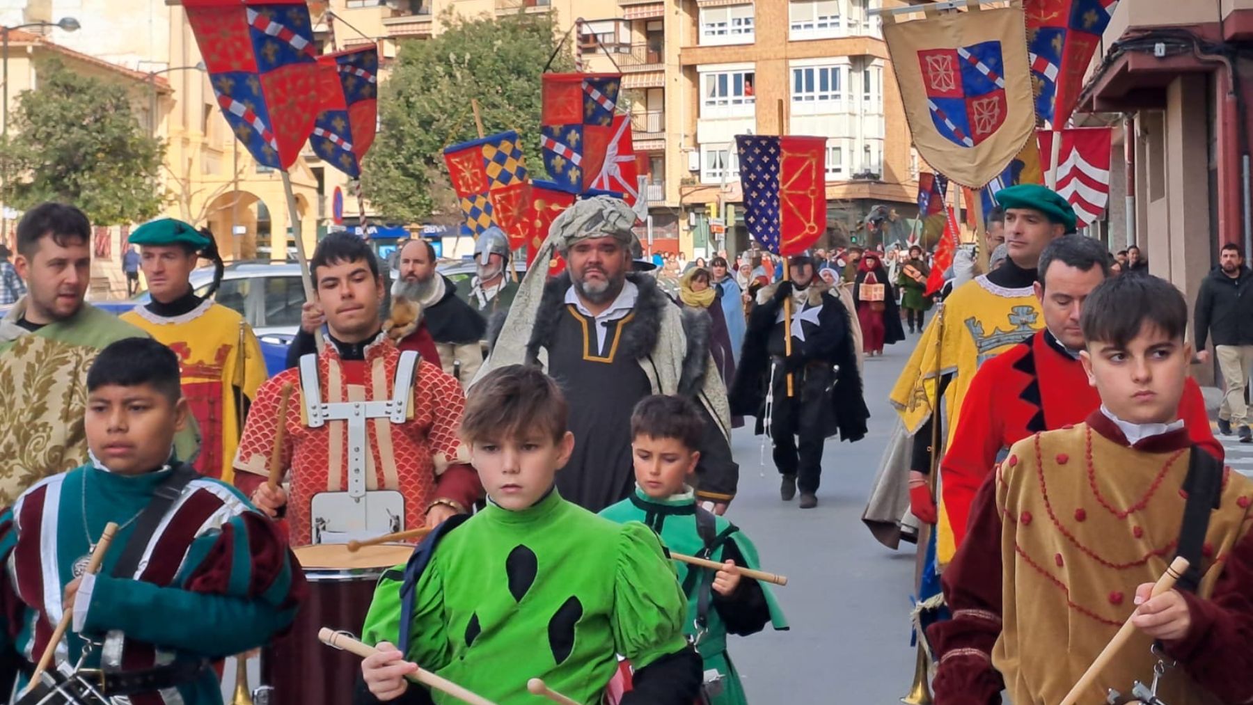 Mailén García, coronada Reina por un día en Peralta. CEDIDA