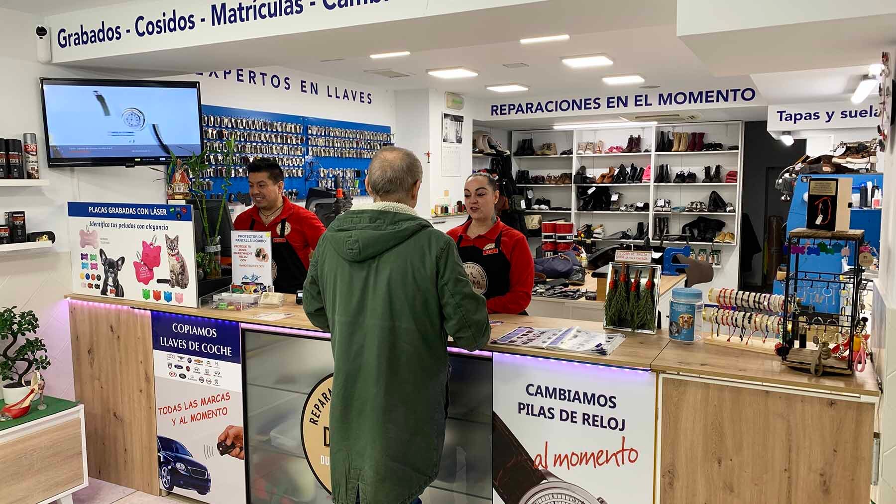 Tienda de reparación de calzado Damar en la avenida de Carlos III 69 en Pamplona. Navarra.com