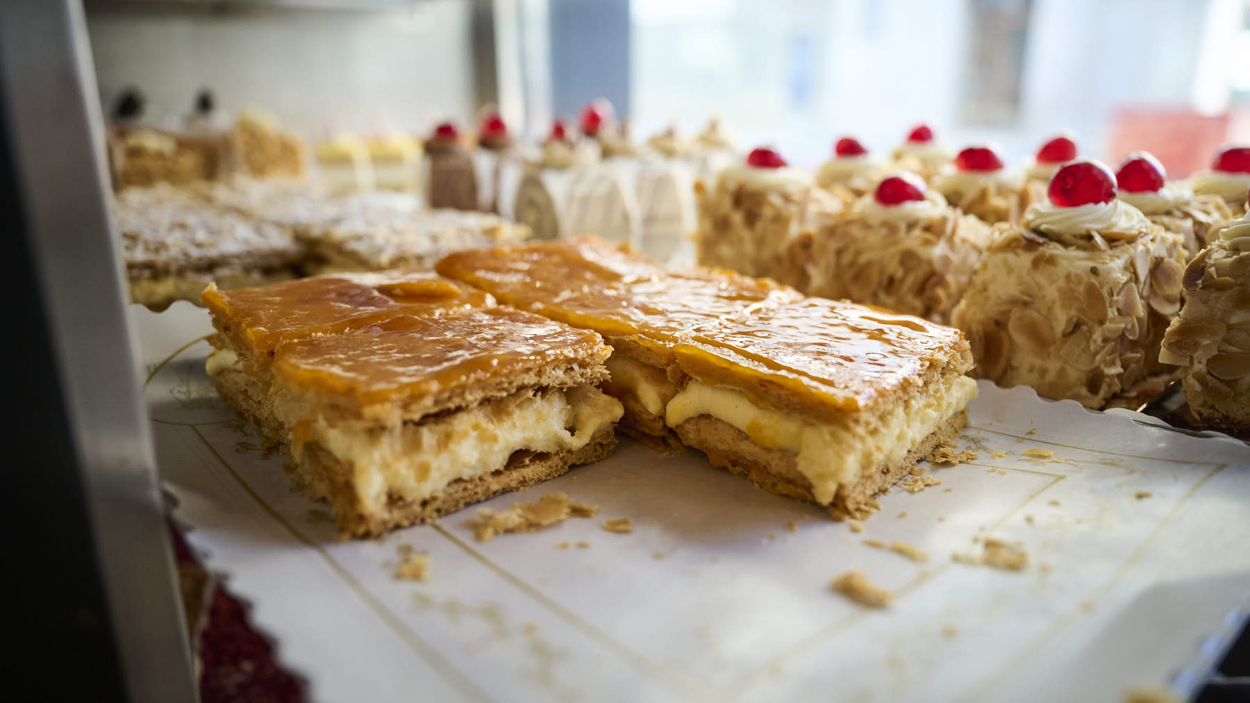 Pastelería Koppo en la calle del Dr. IldefonsoLabayen, 14 en San Jorge. PABLO LASAOSA