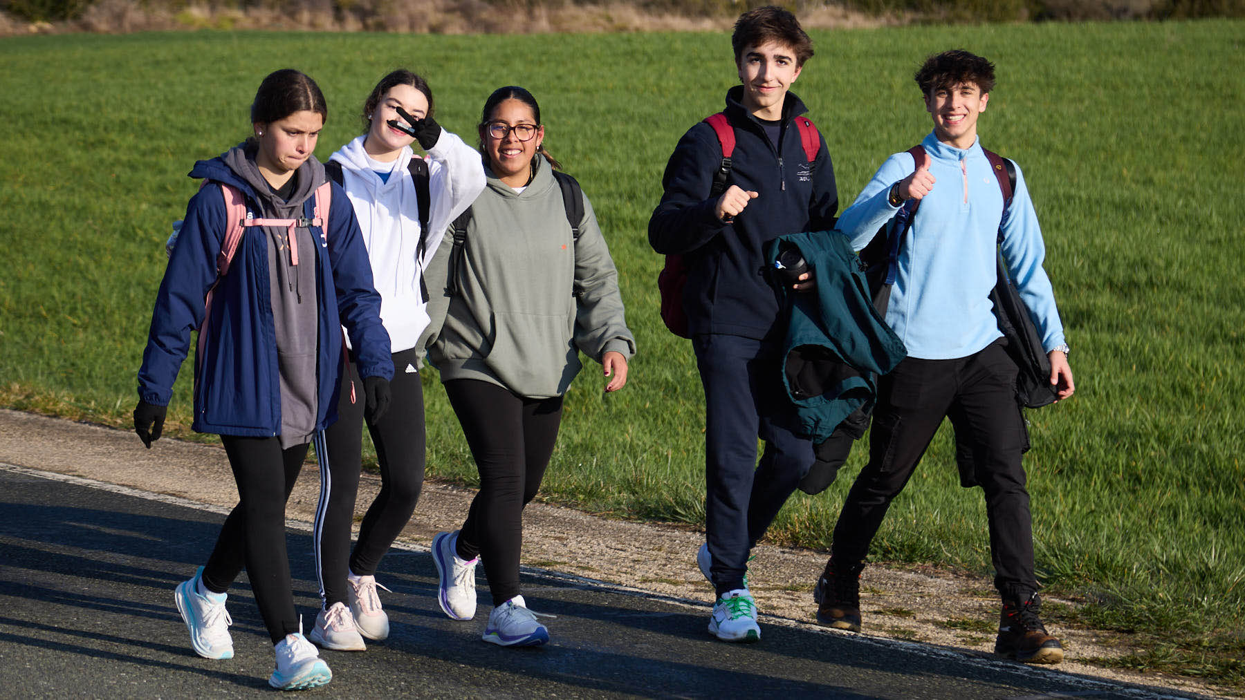 Miles de pasos hacia Javier: los consejos de Cruz Roja Navarra para cuidar tus pies durante la caminata
