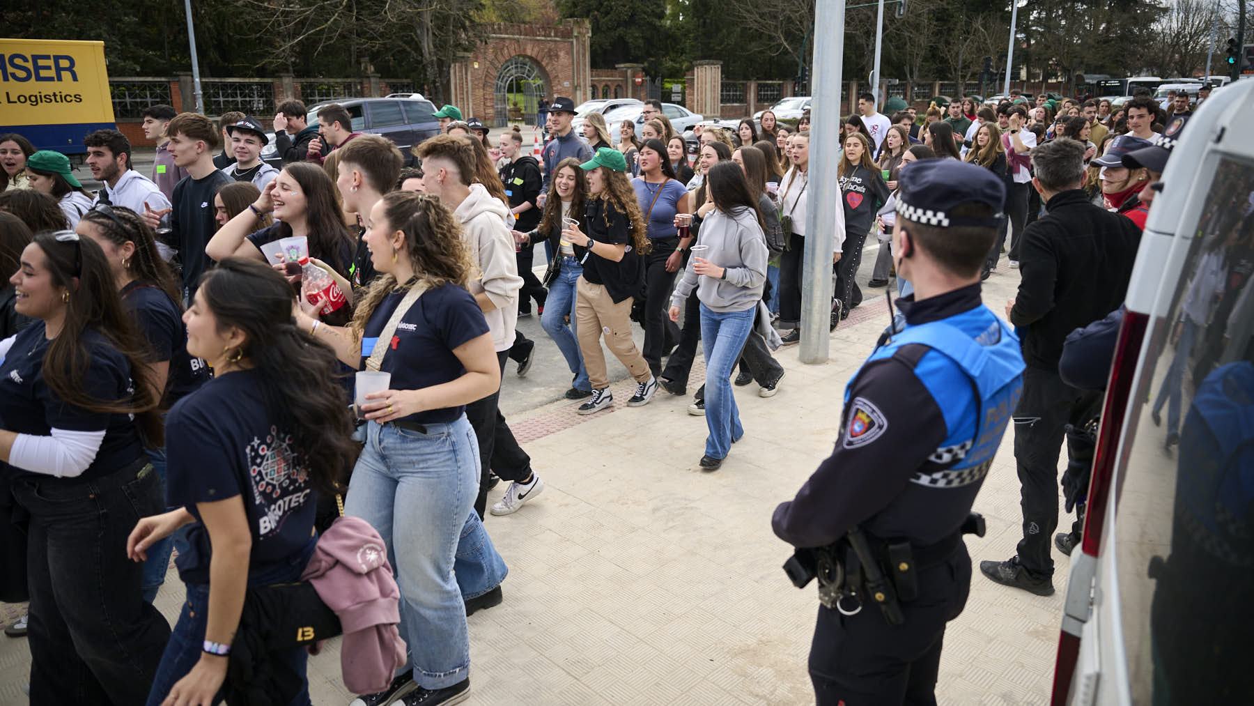 La Carpa Universitaria de Pamplona se blinda tras lo ocurrido en 2025: drones, 47 policías y controles de identidad en los accesos