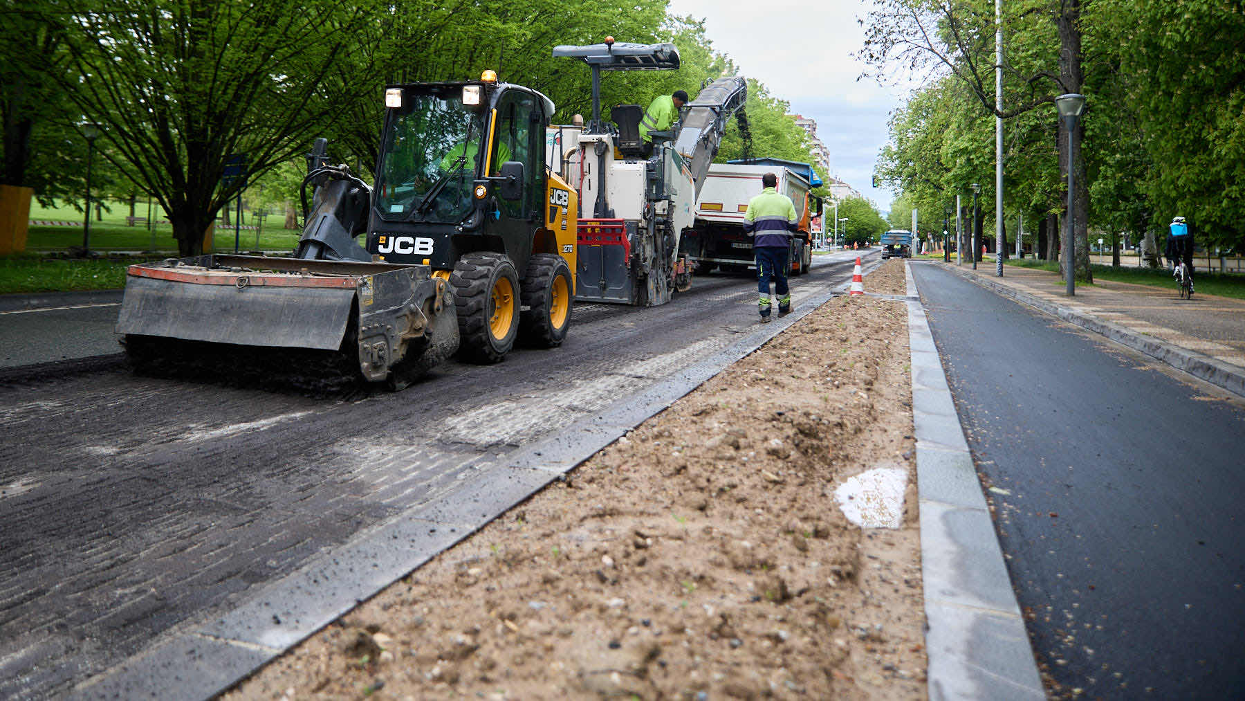 Cortes, desvíos y cambios en las paradas de villavesa: estos son los barrios de Pamplona afectados